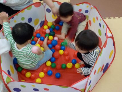 ボールをつかって